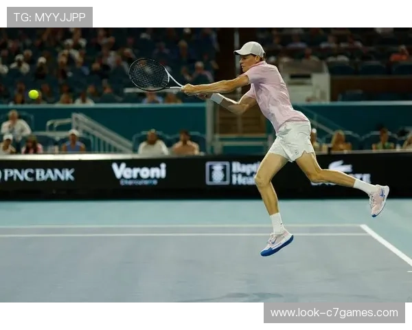 网球赛季再度开启 星级选手备战新一轮国际大赛